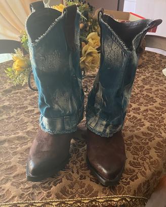 Scarpe scamosciate testa di moro + jeans