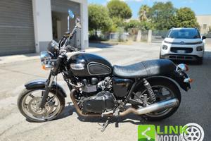 TRIUMPH Bonneville SE ANNO 2010