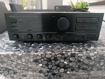 Amplificatore Onkyo 
