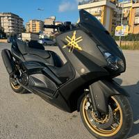 YAMAHA TMAX 530