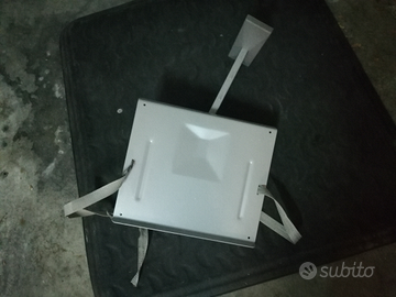 Porta tv/monitor da muro ikea