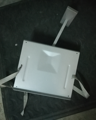 Porta tv/monitor da muro ikea