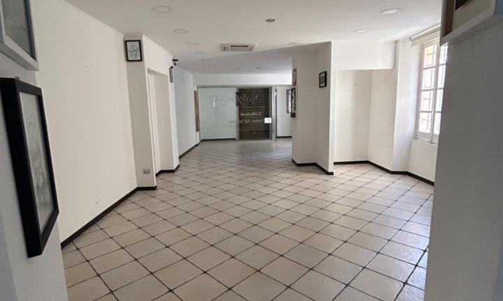 Locale commerciale Via Roma Lanusei