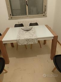 Tavolo allungabile ( max 220)