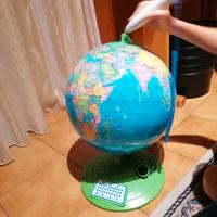 Mappamondo interattivo "Clementoni" 