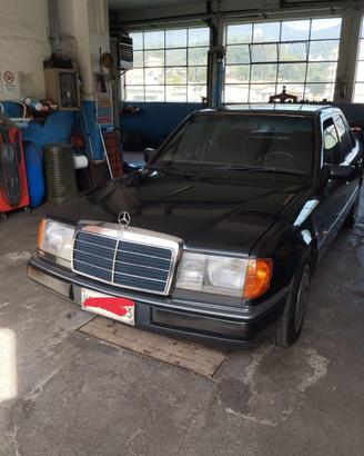 Mercedes 200E