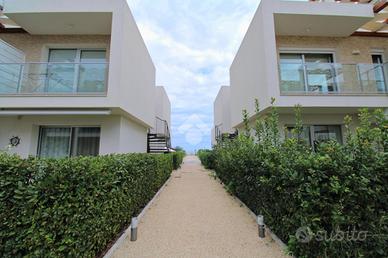 CASA SEMINDIPENDENTE A PORTO RECANATI