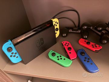 Nintendo Switch + 6 Joycon + 10 giochi