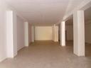 locale-commerciale-moderno-a-napoli