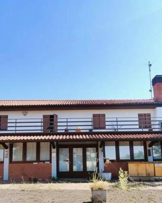 Immobile in asta di 478 m² con più di 5 locali a P