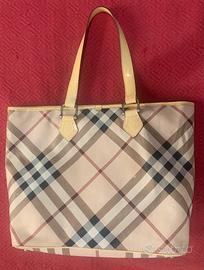 Shop bag Burberry