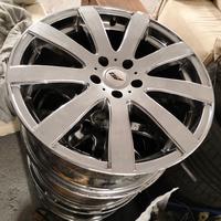 Cerchi AEZ da 20 lucidi per Range Rover