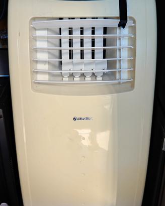 Condizionatore Portatile  12000 BTU Firstline