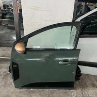 Porta anteriore sinistra dacia sandero 2021