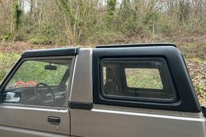 Hard top daihatsu rocky