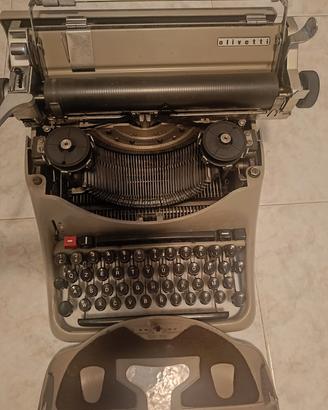 Olivetti macchina da scrivere 