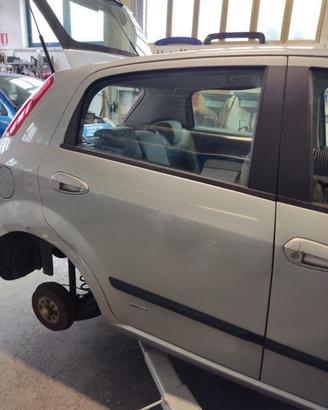 Porta posteriore dx FIAT GRANDE PUNTO del 2006