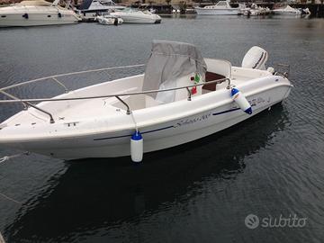 Barca open con motore 40 cv 4 tempi