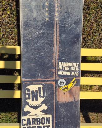TAVOLA SNOWBOARD GNU CARBON CREDIT 156
