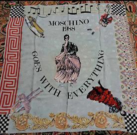 Foulard in seta Moschino 