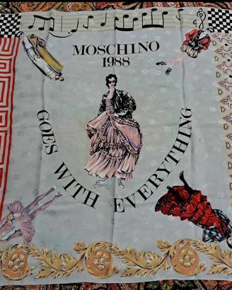 Foulard in seta Moschino 