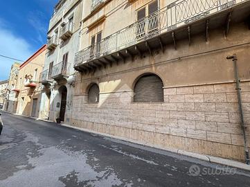 3 LOCALI A MARSALA