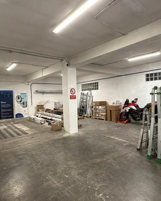 Magazzino - officina