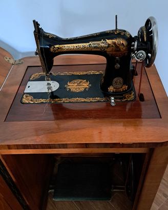 macchina da cucire 1920 con mobile