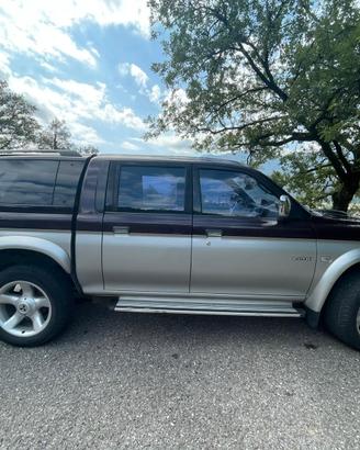 Pickup Mitsubishi L200 2.5 tdi del 2002
