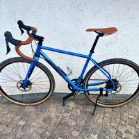 Bombtrack Hook Gravel Bike