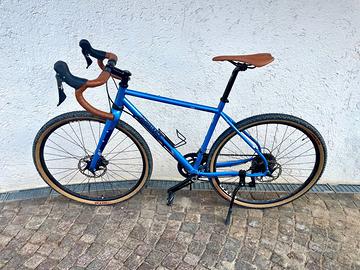 Bombtrack Hook Gravel Bike