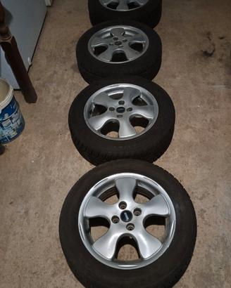 4 cerchi in lega 4 x 98 con pneumatici 185 60 R15