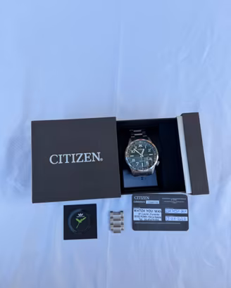 Citizen Aviator Eco-Drive verde BM7551-84X
