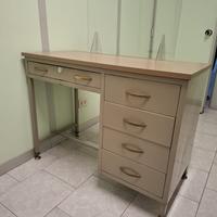 Scrivania Vintage in ferro