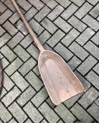 Antica pala per riso