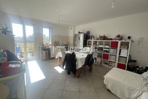 LUMINOSO APPARTAMENTO CON BALCONE E ASCENSORE