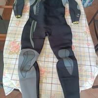 Muta subacquea completa