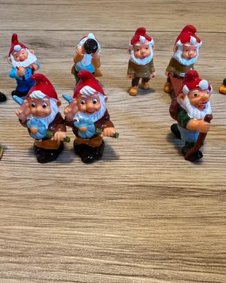 Collezione nanetti ovetti kinder