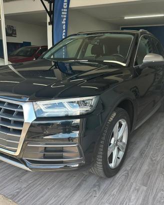 Audi Q5 40 2.0 tdi Business Sport quattro 190cv s-