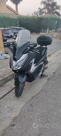 Honda forza 300