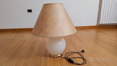 lampada da tavolo 