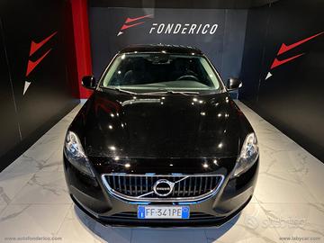 VOLVO V40 D2 Momentum