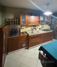 Cucina completa in ciliegio