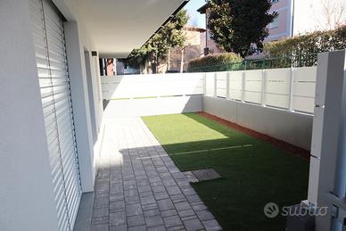 Appartamento piano terra con giardino