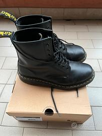 Dr Martens Airwalk nere numero 45
