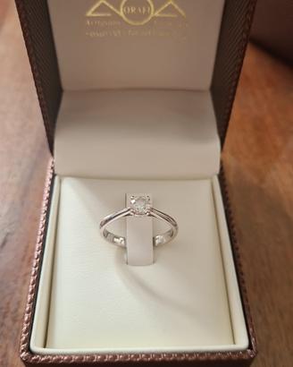 Annello solitario fidanzamento oro bianco diamante