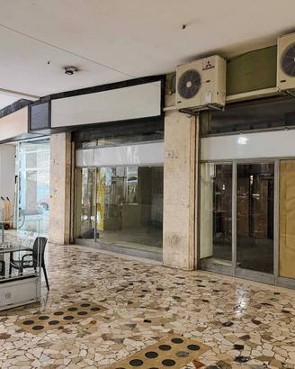 NEGOZIO/LOCALE COMMERCIALE, CORSO DE MICHETTI