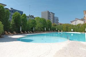 RESIDENCE P.ZZA CARDUCCI 30.05-06.06 50. METRI DAL