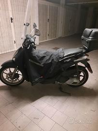 Liberty 125 nero lucido