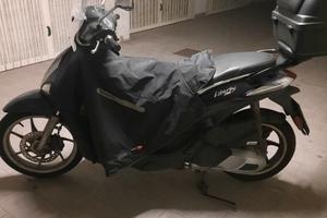 Liberty 125 nero lucido